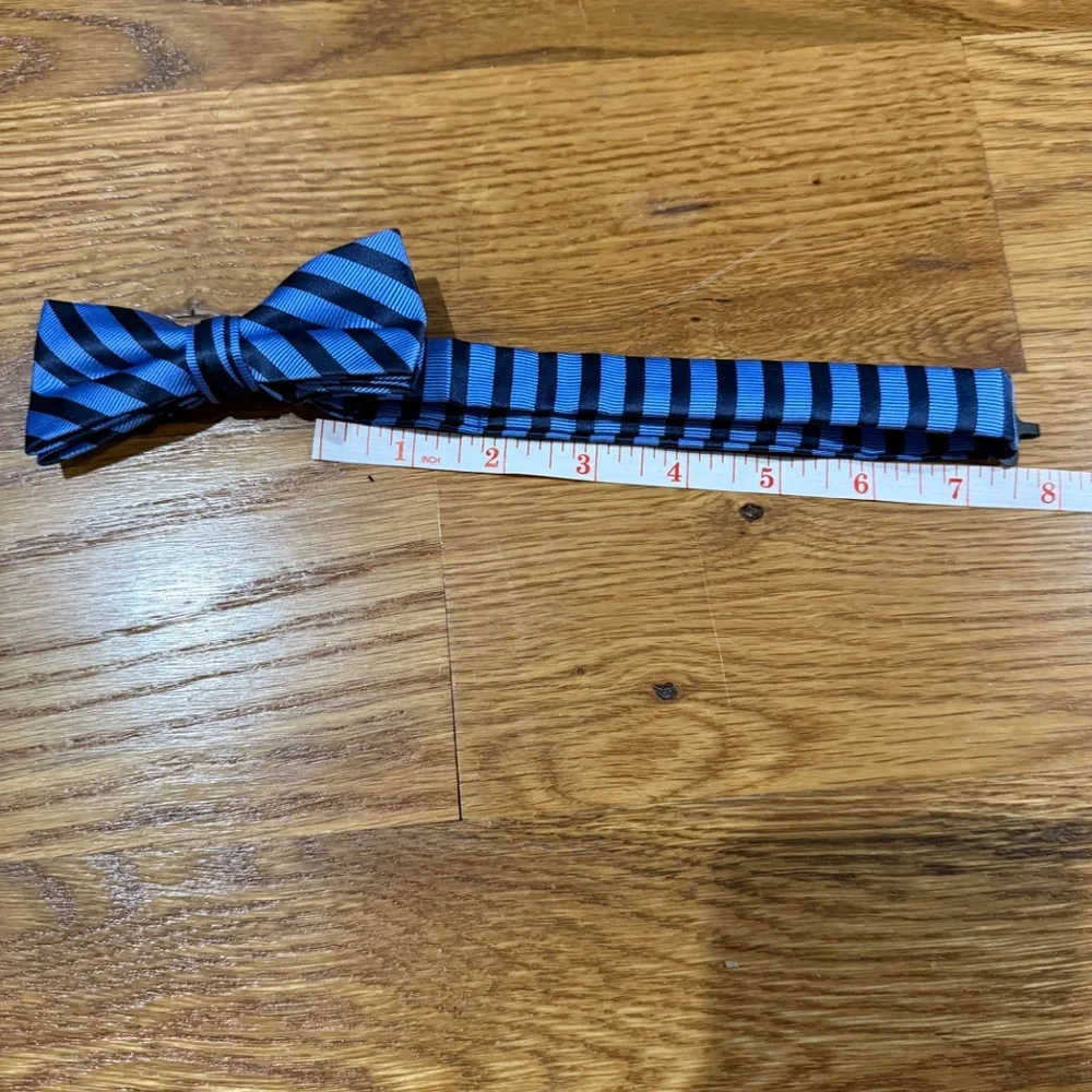 J.Khaki little boy bow tie